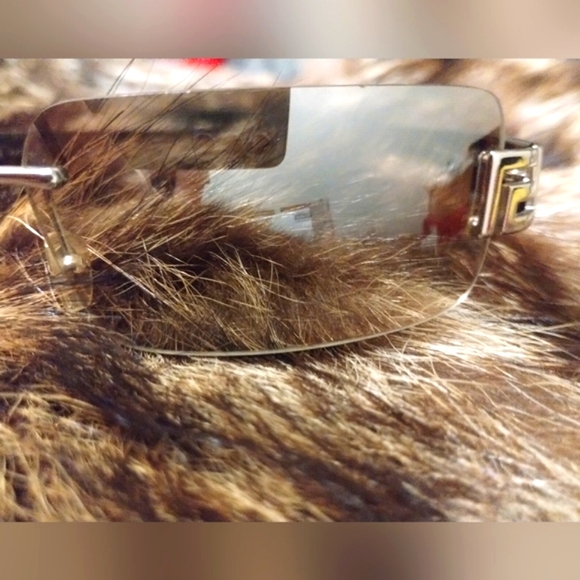 Versace Rimless Silver Greca Logo Tortoise Brown Sunglasses - Picture 15 of 15